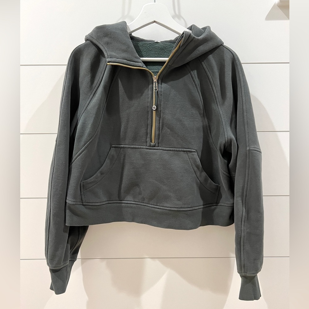 LULULEMON Cropped Hoodie